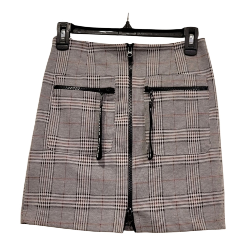 Zara Trafaluc black, red, white, plaid, Tartan, mini skirt. Positive Rules Sz S
